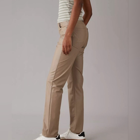 (#129) AMERICAN EAGLE Stretch Vegan Leather Super High-Waisted Straight Pant - Picture 2 of 6